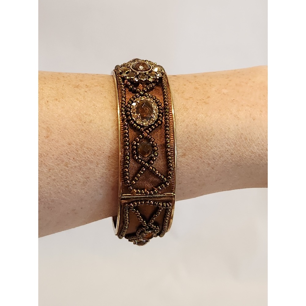 Vintage Gold Tone‎ Bangle Bracelet Hinged Closure Ribbon Gems Rhinestones